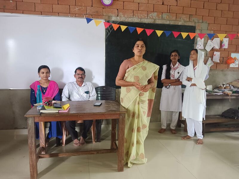 പ്രമാണം:12058 jrc doctorsday.jpg