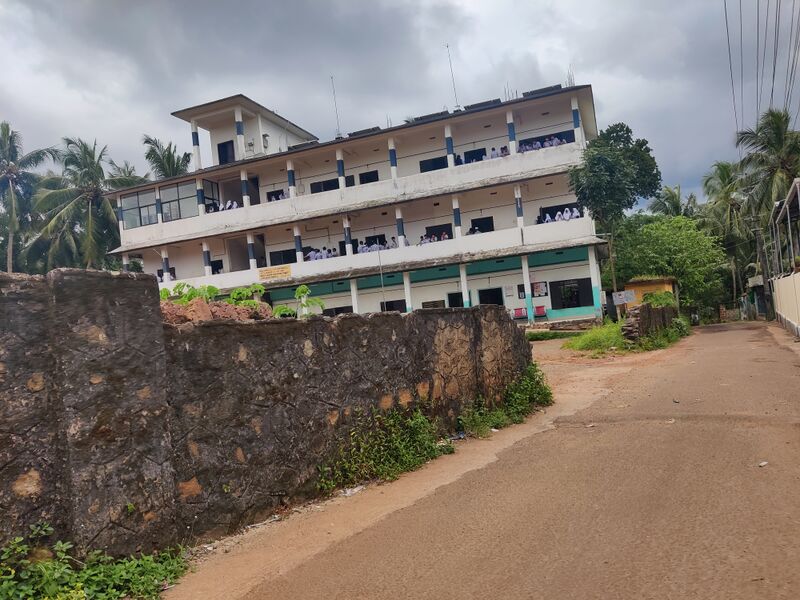 പ്രമാണം:19868 ghs kuruka1.jpg