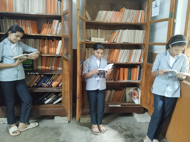 പ്രമാണം:22025 library 25-26.jpg