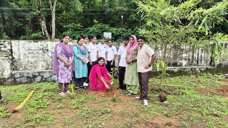 പ്രമാണം:22058 tsr treeplantingbySharmilatr2026.jpg