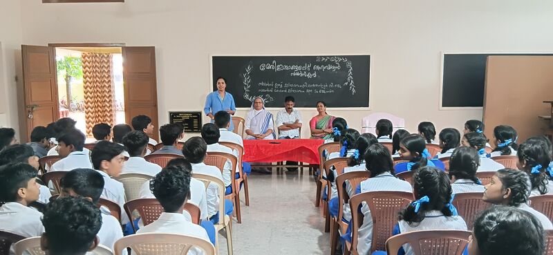 പ്രമാണം:35052 sc club 2.jpg