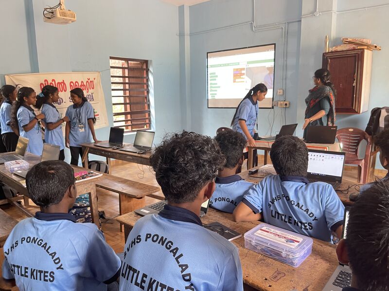 പ്രമാണം:38098 CAMP1.jpg