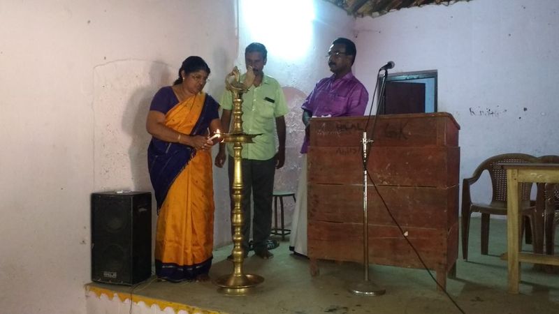 പ്രമാണം:42048hskk 1.jpg