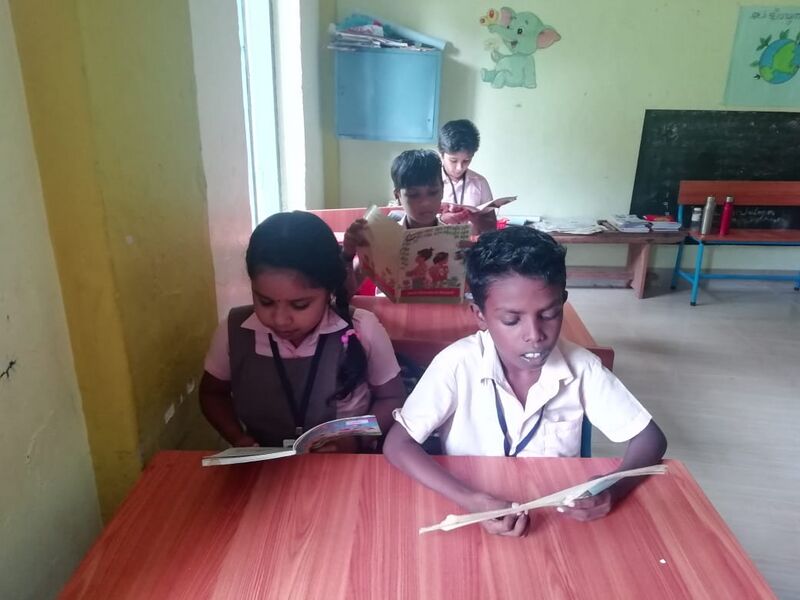 പ്രമാണം:42203-classroom.jpg