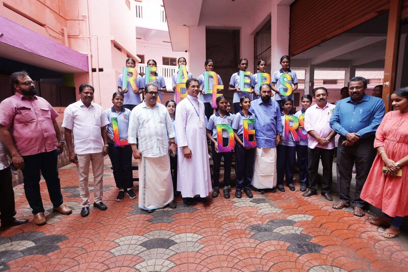 പ്രമാണം:43034 R02.jpg