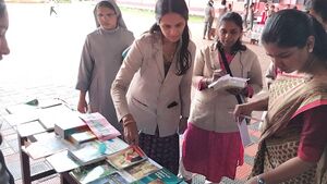 LIBARY DECORATION.jpg