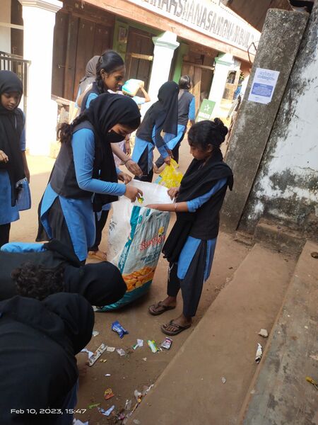 പ്രമാണം:11453-clean 10.jpeg