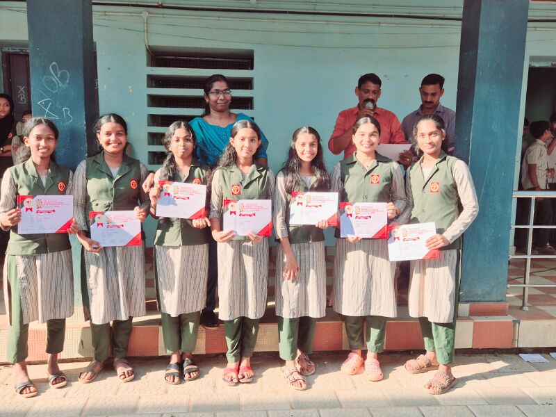 പ്രമാണം:12039 nadanpattu.jpg