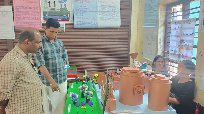 പ്രമാണം:12069 sasthramela 2025 1.jpg