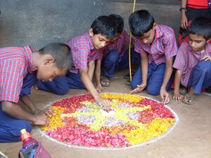 19802Pookkalam.jpg