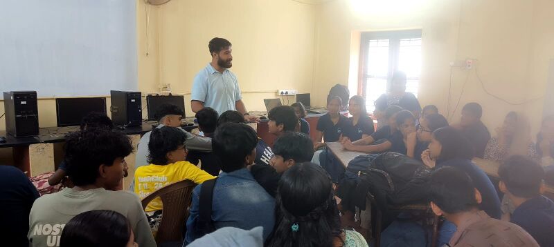 പ്രമാണം:20008-EXPERT CLASS 2.jpg