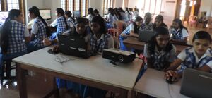 31076 computer lab 2.JPG