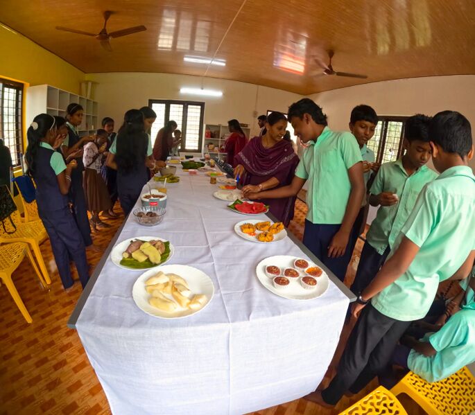 പ്രമാണം:31262-valavoor-fest2.jpg