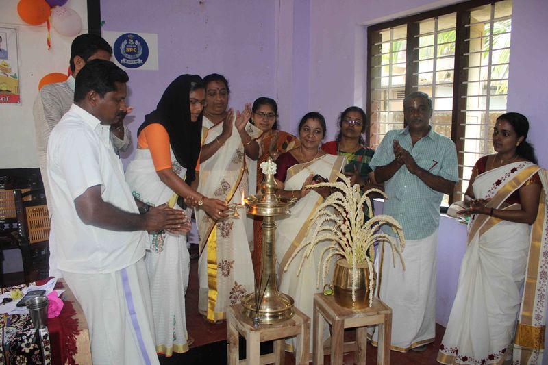 പ്രമാണം:36048 patanolsavam.jpg