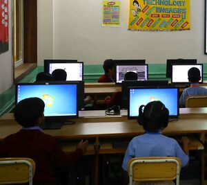 42447-Computer-Lab.jpg