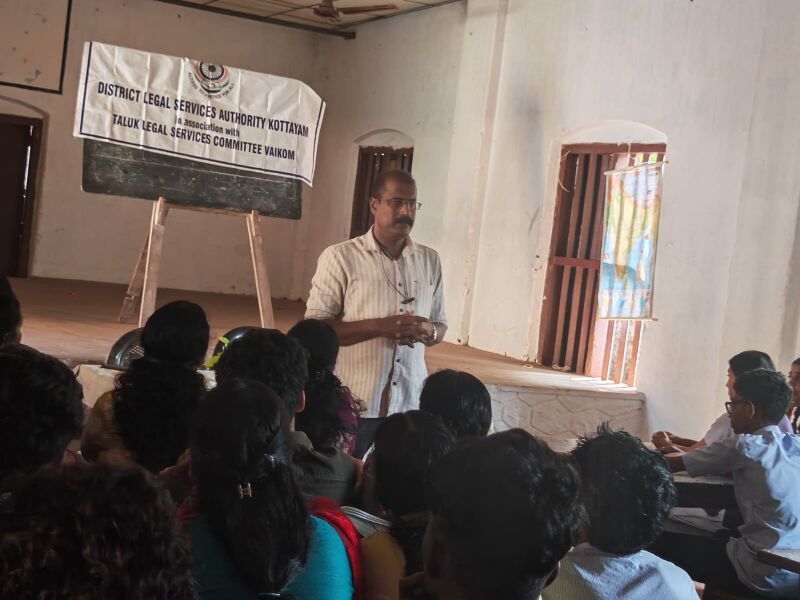 പ്രമാണം:45027 awareness class2.jpg