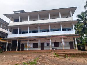 47116-school bulding.jpg