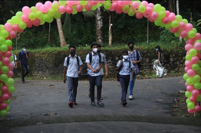 പ്രമാണം:BS21 KTM 31070 6.jpg