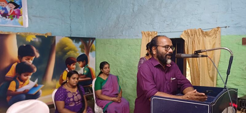 പ്രമാണം:Praveshnolsavam 5 42555.jpeg