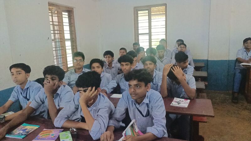 പ്രമാണം:12029 LK1.jpg