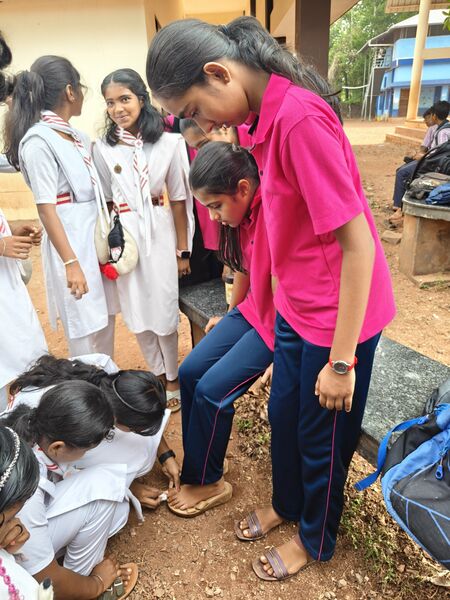 പ്രമാണം:12060 KSD FIRST AID2 (1).jpg