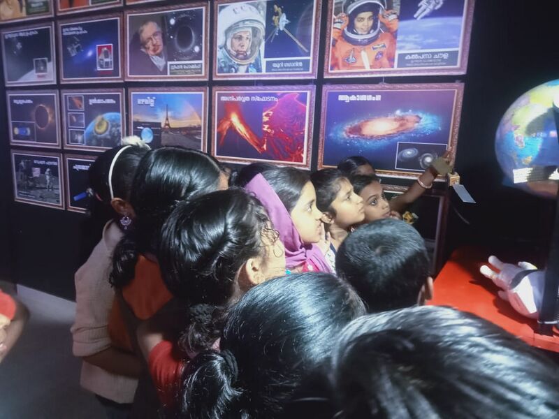 പ്രമാണം:1925 hightech2.jpeg