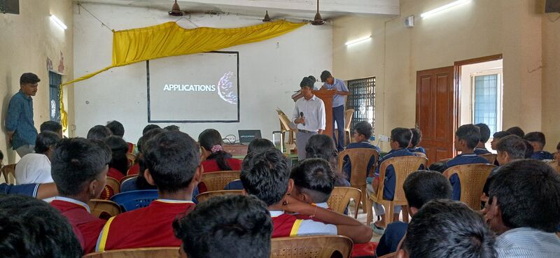 പ്രമാണം:21060 lk expert class2024 3.jpg