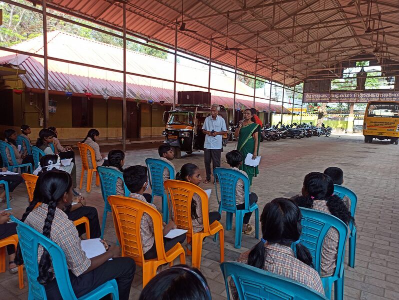 പ്രമാണം:LC2.jpg
