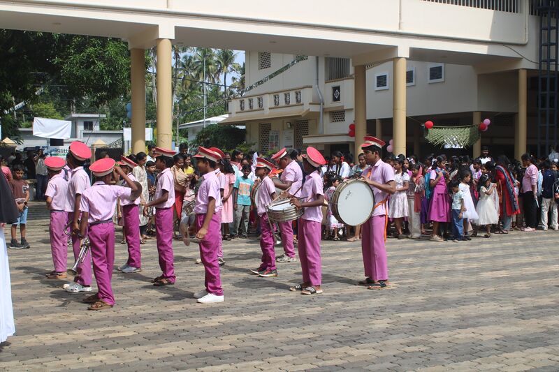 പ്രമാണം:Praveshanolsavam IMG 5560.JPG