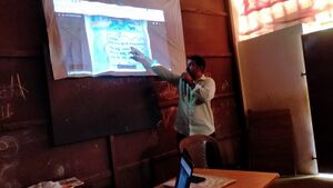 17528 hello english.jpg