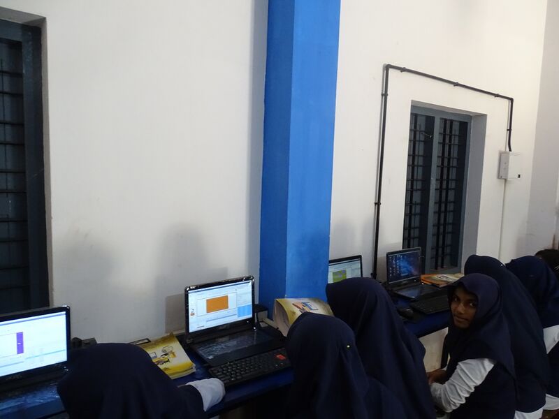 പ്രമാണം:19068 IT LAB 7.JPG