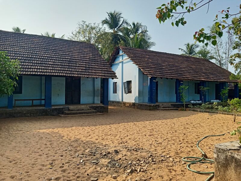 പ്രമാണം:19713-School-audtorium.jpg