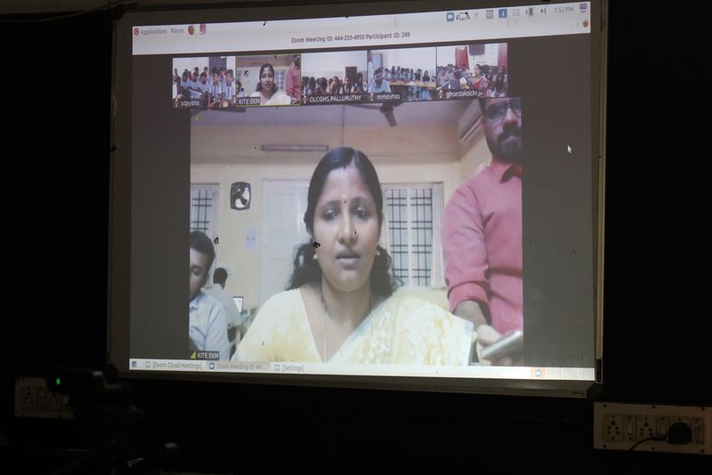 പ്രമാണം:26056 zoom2.JPG