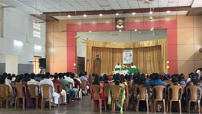പ്രമാണം:32037 praveshanolsavam 2026-2.jpeg