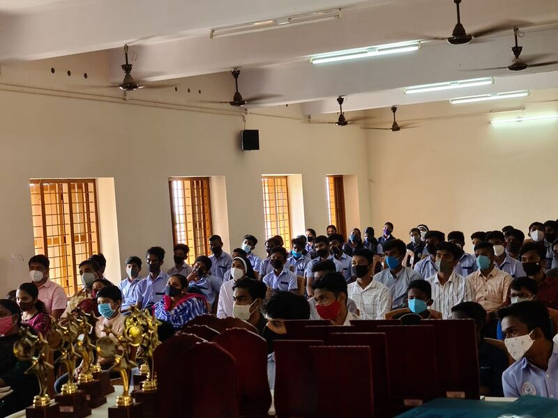 പ്രമാണം:33056 gk 13.jpeg