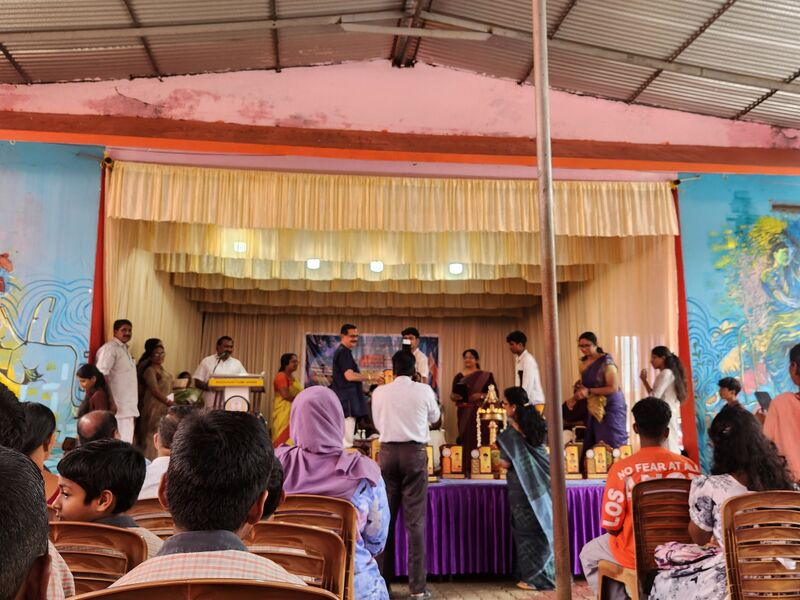 പ്രമാണം:35026 aw.jpg