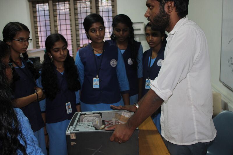 പ്രമാണം:42021 90987.JPG