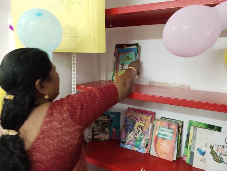 പ്രമാണം:44018 pp 6.jpg