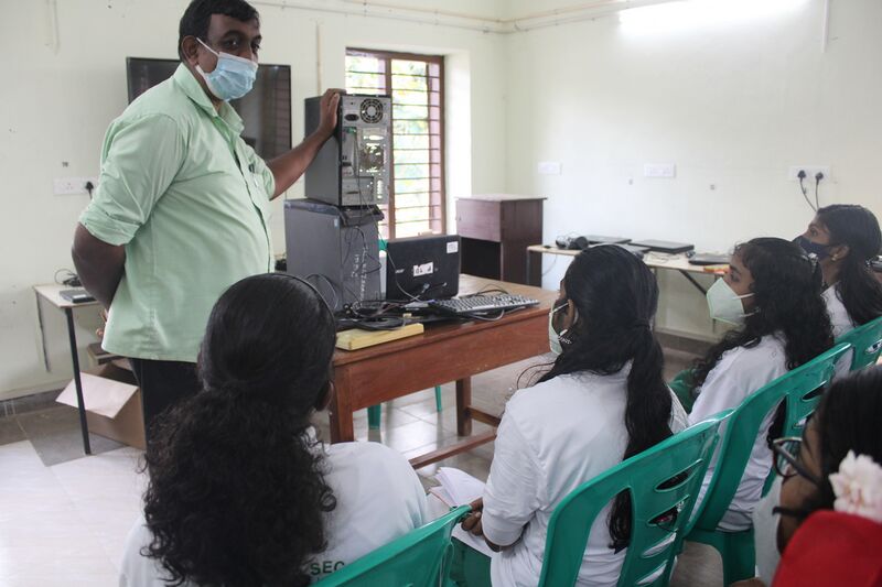 പ്രമാണം:44050 22 3 11 i3.JPG