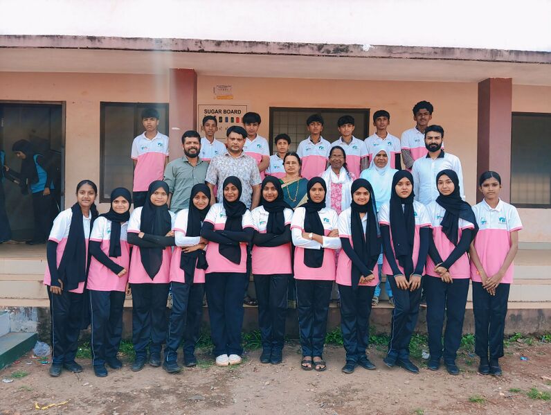 പ്രമാണം:11013 batch 2025-28.jpg
