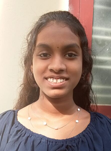 പ്രമാണം:22076 AARUSHI AJAY.jpeg