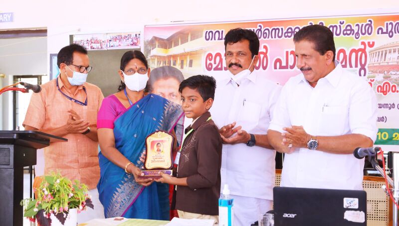 പ്രമാണം:31056 lssvijayi Roshan.jpeg