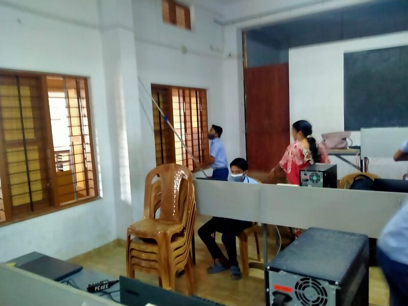 പ്രമാണം:33056 gj oct6 13.jpeg