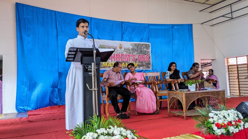 പ്രമാണം:33056 pta executive.jpeg