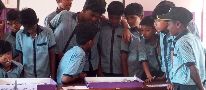 പ്രമാണം:35013 robo3.jpg