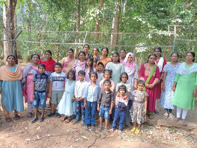 പ്രമാണം:35425-tour pgm.jpg