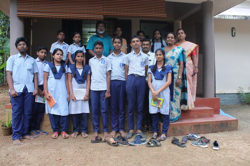 പ്രമാണം:37001 p12.resized.JPG