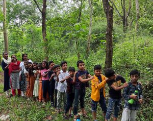 42611 vanayathra.jpg