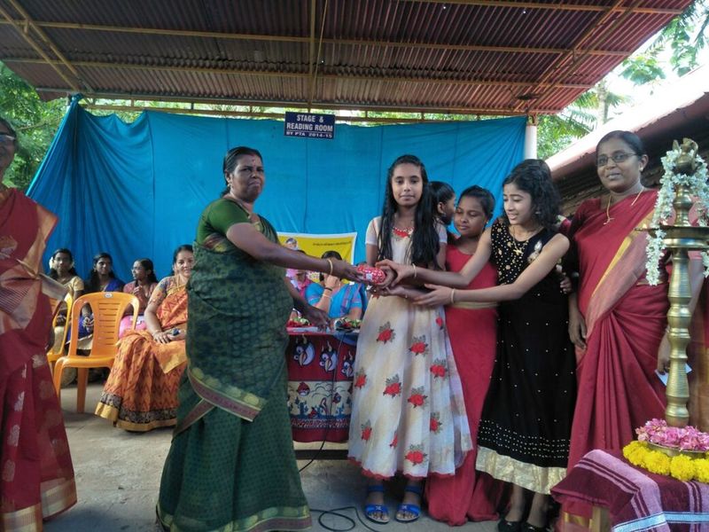 പ്രമാണം:44050 583.jpg