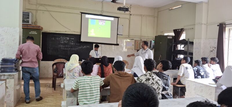 പ്രമാണം:47064 AI training3.jpg